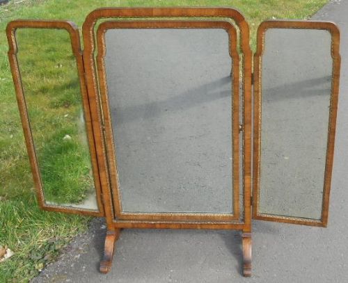 Quality Tall Mahogany Triple Folding Dressing Mirror