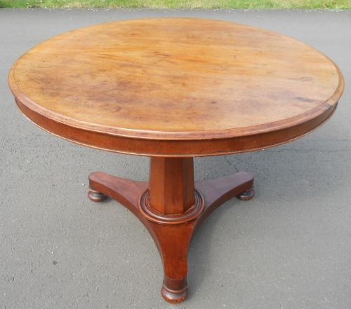 Victorian Mahogany Pedestal Round Dining Table