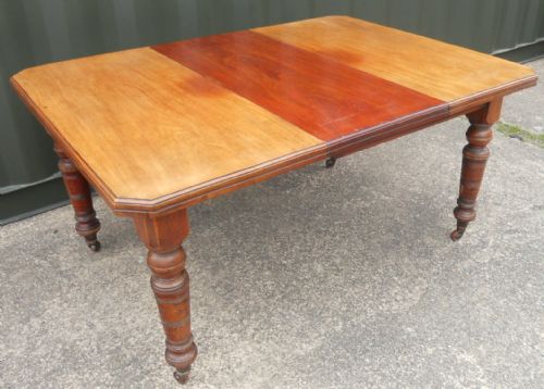 EDWARDIAN MAHOGANY EXTENDING DINING TABLE - ADDITIONAL PHOTO 8