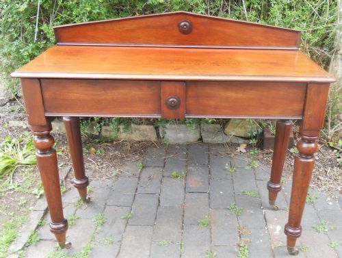 Victorian Mahogany Hall / Side Table