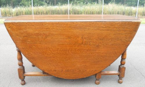 Large Oak Gateleg Dining Table to Seat Eight
