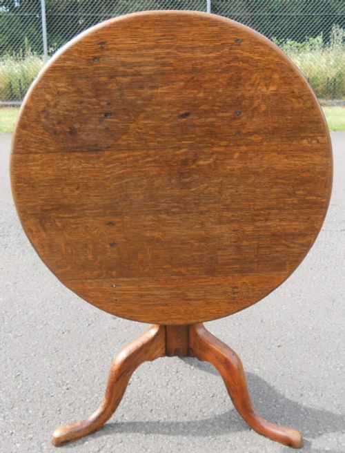 Georgian Oak Round Tripod Coffee Table