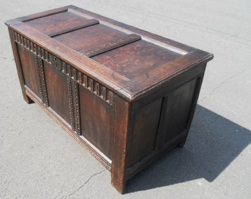 ANTIQUE OAK BLANKET CHEST - ADDITIONAL PHOTO 6