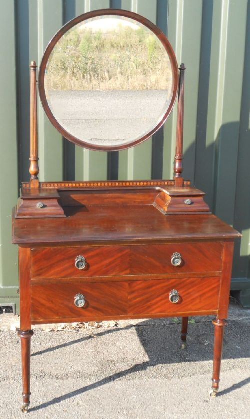 Edwardian Mahogany Dressing Table