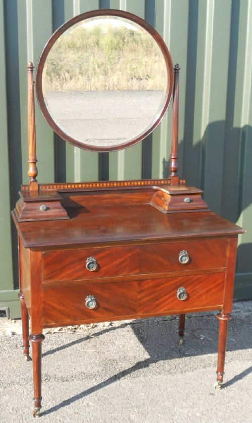 fig 1. Edwardian Mahogany Dressing Table