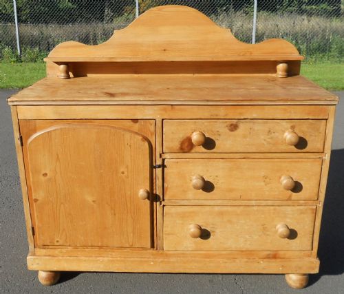 Victorian Pine Dresser