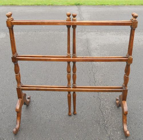 Victorian Extending Towel Rail Stand