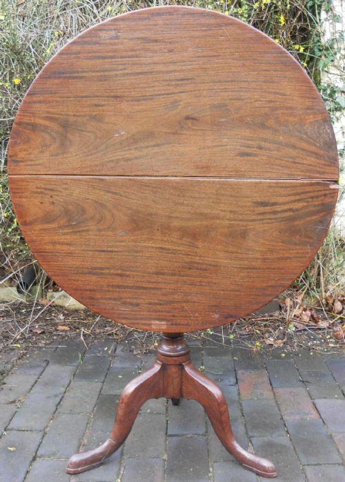 Georgian Oak Tripod Supper Table