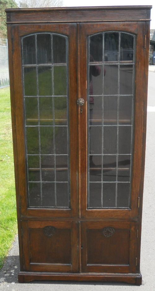 Oak Leaded Standing Bookcase