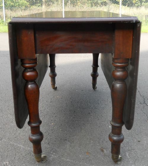 Georgian Large Mahogany Dropleaf Dining Table
