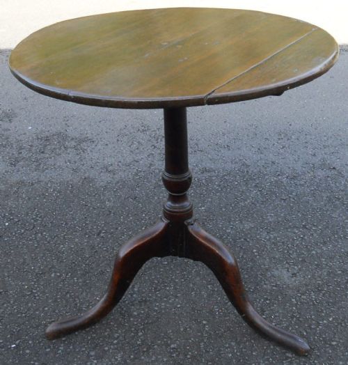 Georgian Oak Round Tilt Top Tripod Table