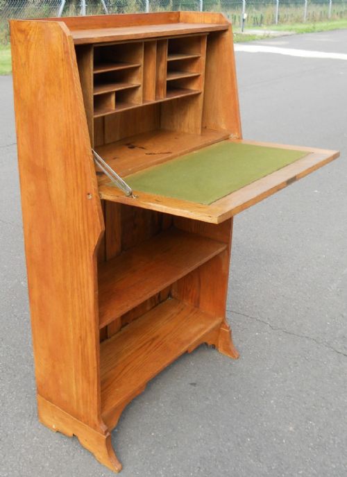 Narrow Oak Writing Bureau