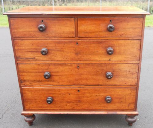 Victorian Mahogany Chest of Drawers