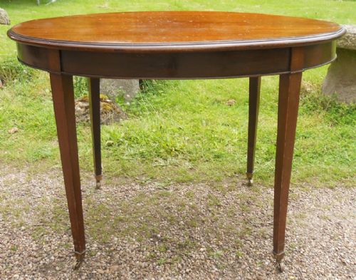 Edwardian Oval Mahogany Centre Table