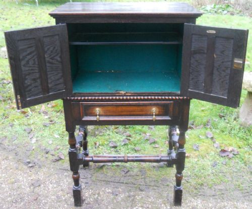 JACOBEAN STYLE OAK CUPBOARD ON STAND - ADDITIONAL PHOTO 7