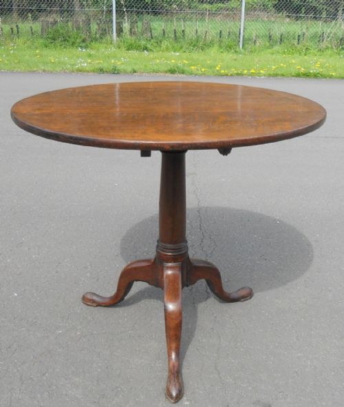 Oak Circular Tripod Supper Table