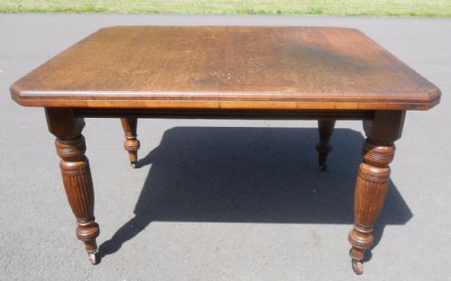 Edwardian Oak Extending Dining Table to Seat Eight