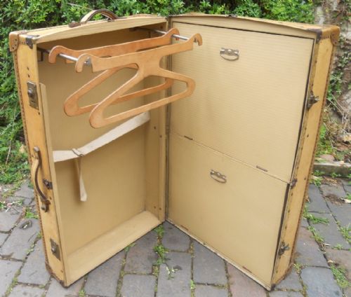 LEATHER BOUND FITTED TRAVEL TRUNK - ADDITIONAL PHOTO 6