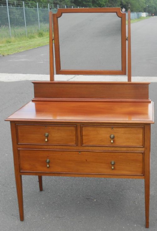 Edwardian Mahogany Dressing Table