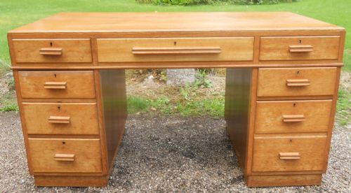 Wooden Office Kneehole Writing Desk