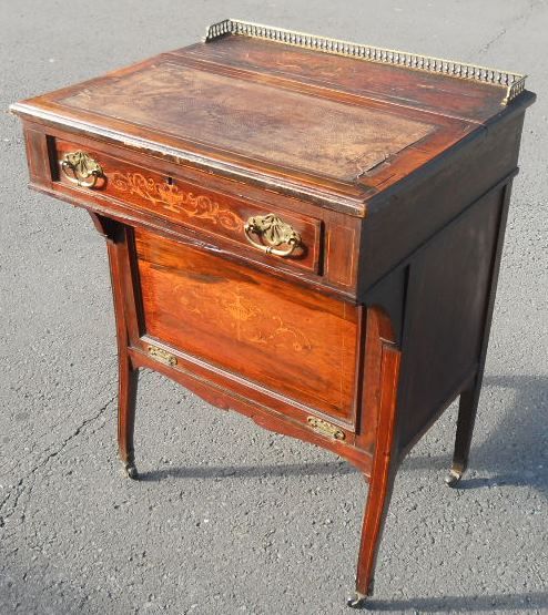 Edwardian Inlaid Walnut Davenport Desk