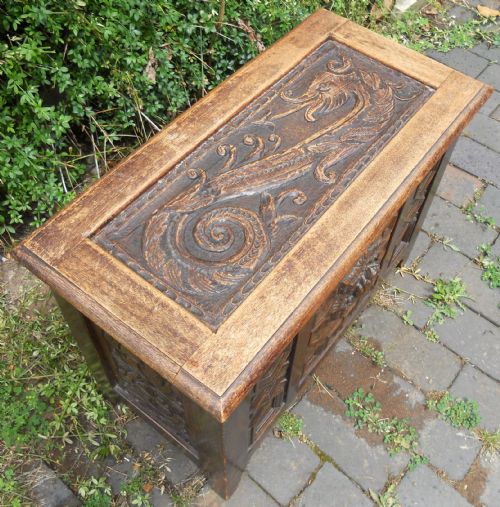 VICTORIAN SMALL CARVED OAK BLANKET CHEST - ADDITIONAL PHOTO 6