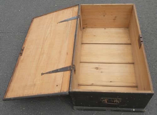 VICTORIAN PINE TRAVELLING BOX - ADDITIONAL PHOTO 5