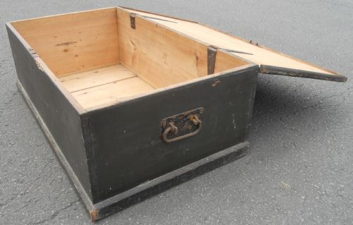 VICTORIAN PINE TRAVELLING BOX - ADDITIONAL PHOTO 8
