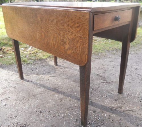 Georgian Oak Pembroke Dropleaf Table