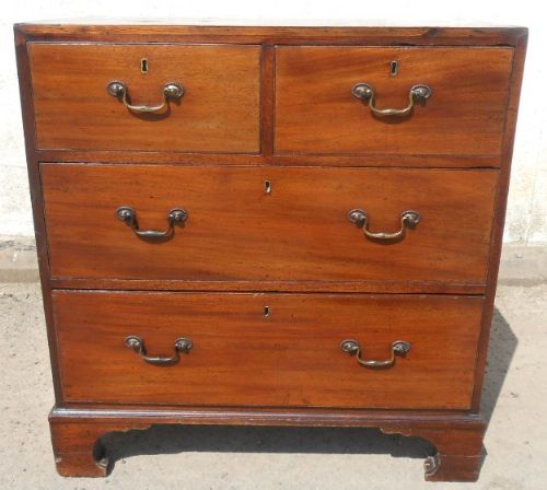 Georgian Small Mahogany Chest of Drawers