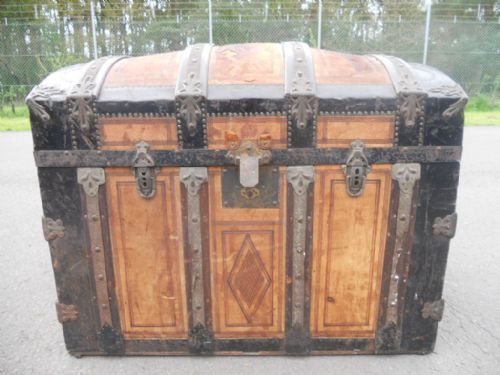 Victorian Dome Top Bound Trunk