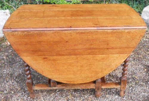 Large Golden Oak Gateleg Dining Table