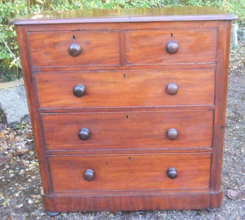 Victorian Mahogany Chest of Drawers