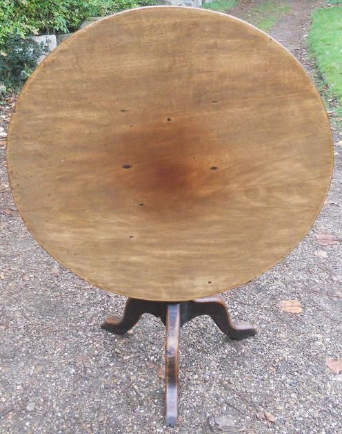 Georgian Mahogany Tilt Top Tripod Table