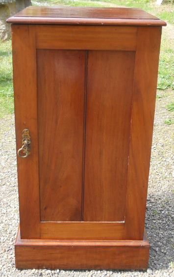 Victorian Mahogany Bedside Cabinet