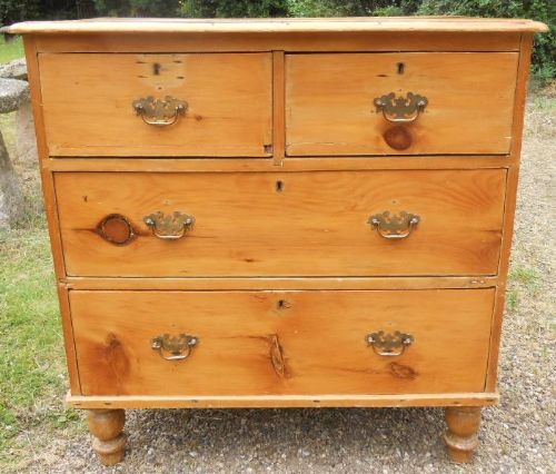 Victorian Small Pine Chest of Drawers