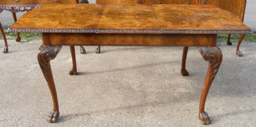 Queen Anne Style Walnut Extending Dining Table