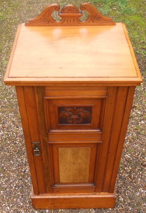 EDWARDIAN SATIN WALNUT BEDSIDE CABINET - ADDITIONAL PHOTO 2