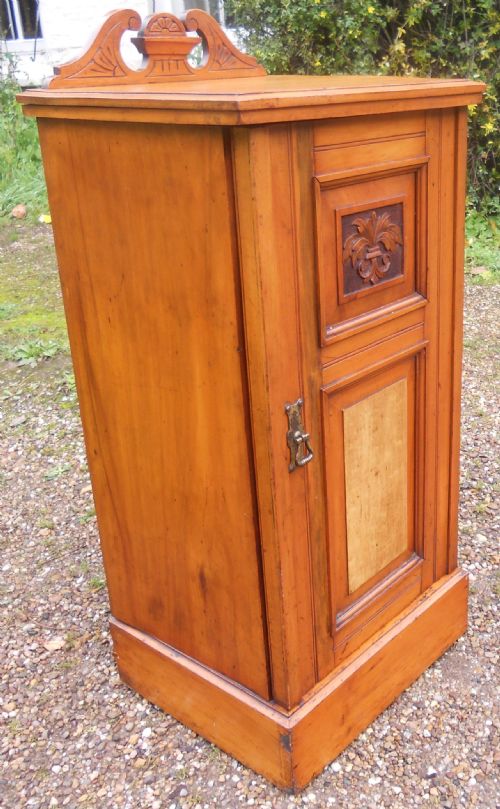 EDWARDIAN SATIN WALNUT BEDSIDE CABINET - ADDITIONAL PHOTO 3