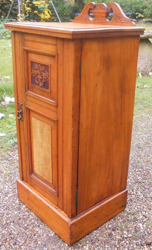 EDWARDIAN SATIN WALNUT BEDSIDE CABINET - ADDITIONAL PHOTO 4