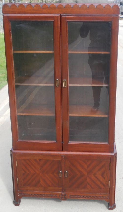 Mahogany Narrow Standing Bookcase