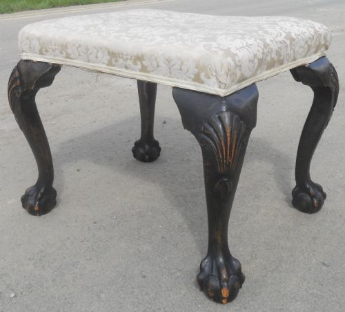 UPHOLSTERED DRESSING STOOL - ADDITIONAL PHOTO 3