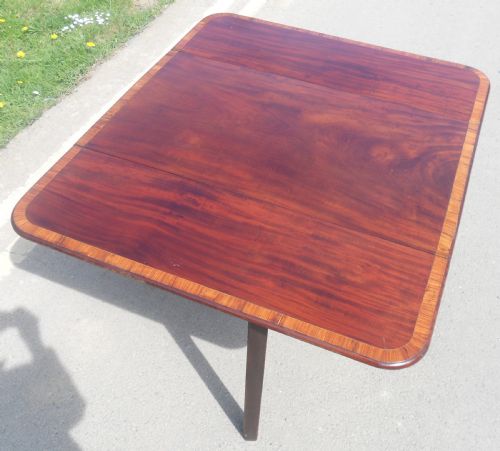 Georgian Mahogany Dropleaf Dining Table