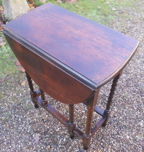 Small Oval Oak Gateleg Table