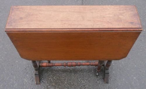 EDWARDIAN WALNUT DROPLEAF COFFEE TABLE - ADDITIONAL PHOTO 2