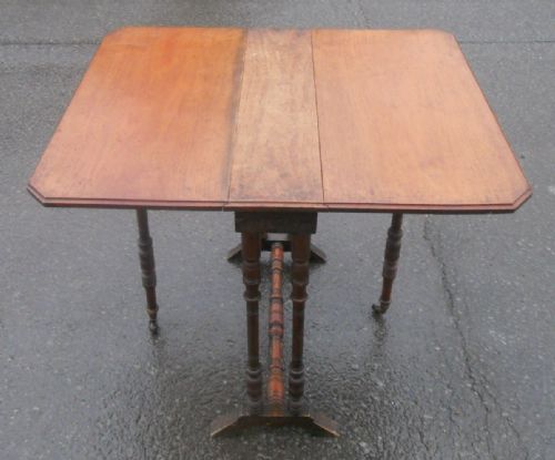 EDWARDIAN WALNUT DROPLEAF COFFEE TABLE - ADDITIONAL PHOTO 4