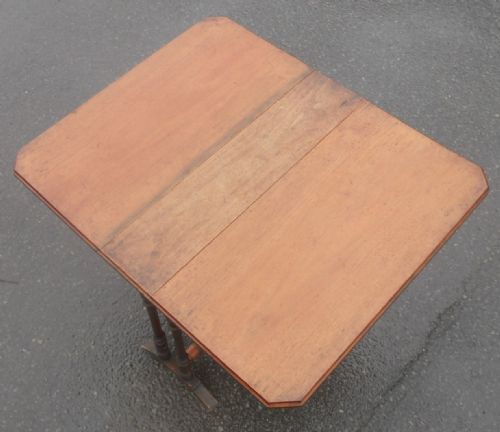 EDWARDIAN WALNUT DROPLEAF COFFEE TABLE - ADDITIONAL PHOTO 5