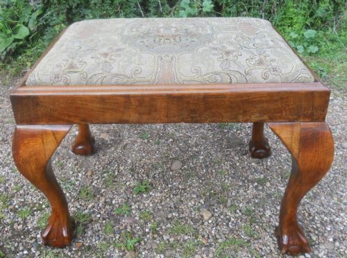 QUEEN ANNE STYLE WALNUT DRESSING STOOL - ADDITIONAL PHOTO 1