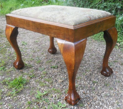 QUEEN ANNE STYLE WALNUT DRESSING STOOL - ADDITIONAL PHOTO 3