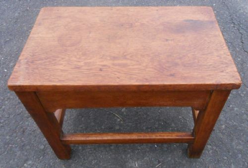 ARTS CRAFT SMALL OAK FOOTSTOOL - ADDITIONAL PHOTO 2